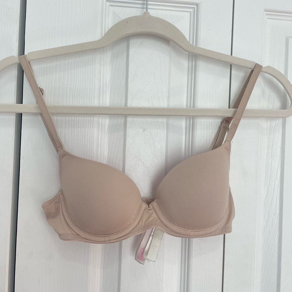 Victoria Secret PINK Nude color bra size 30a
